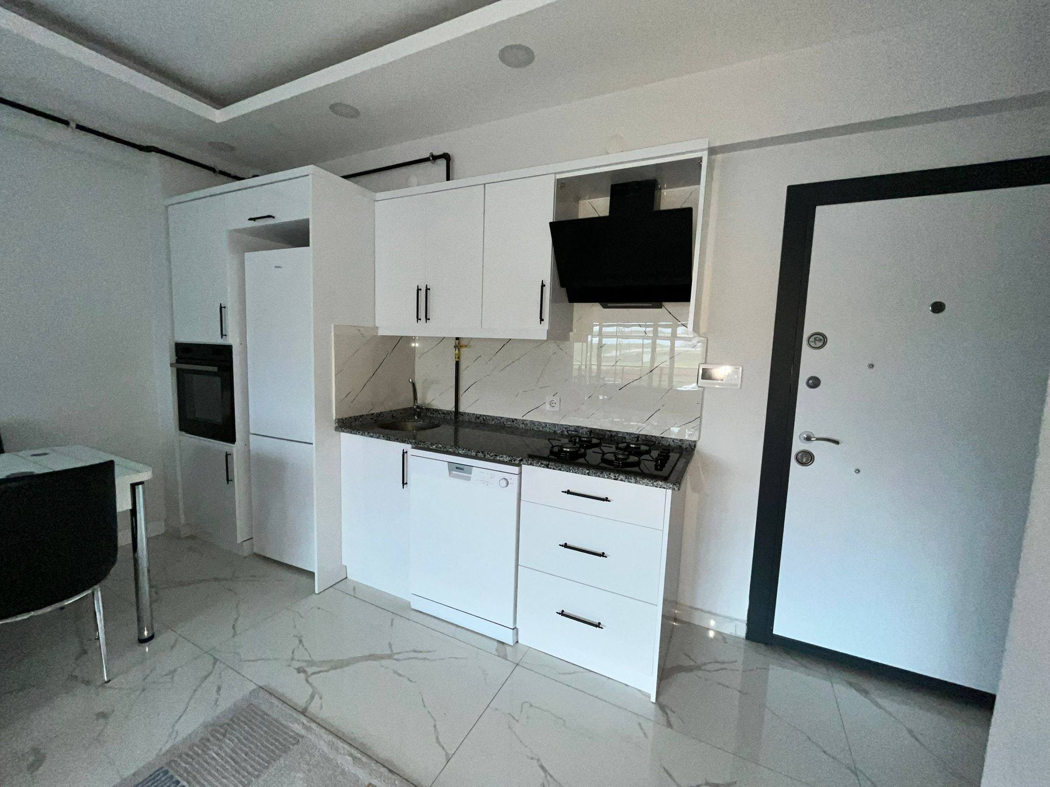 MABEL'DEN DİVAN RESİDENCE KONUTLARINDA KİRALIK EŞYALI 1+1 DAİRE